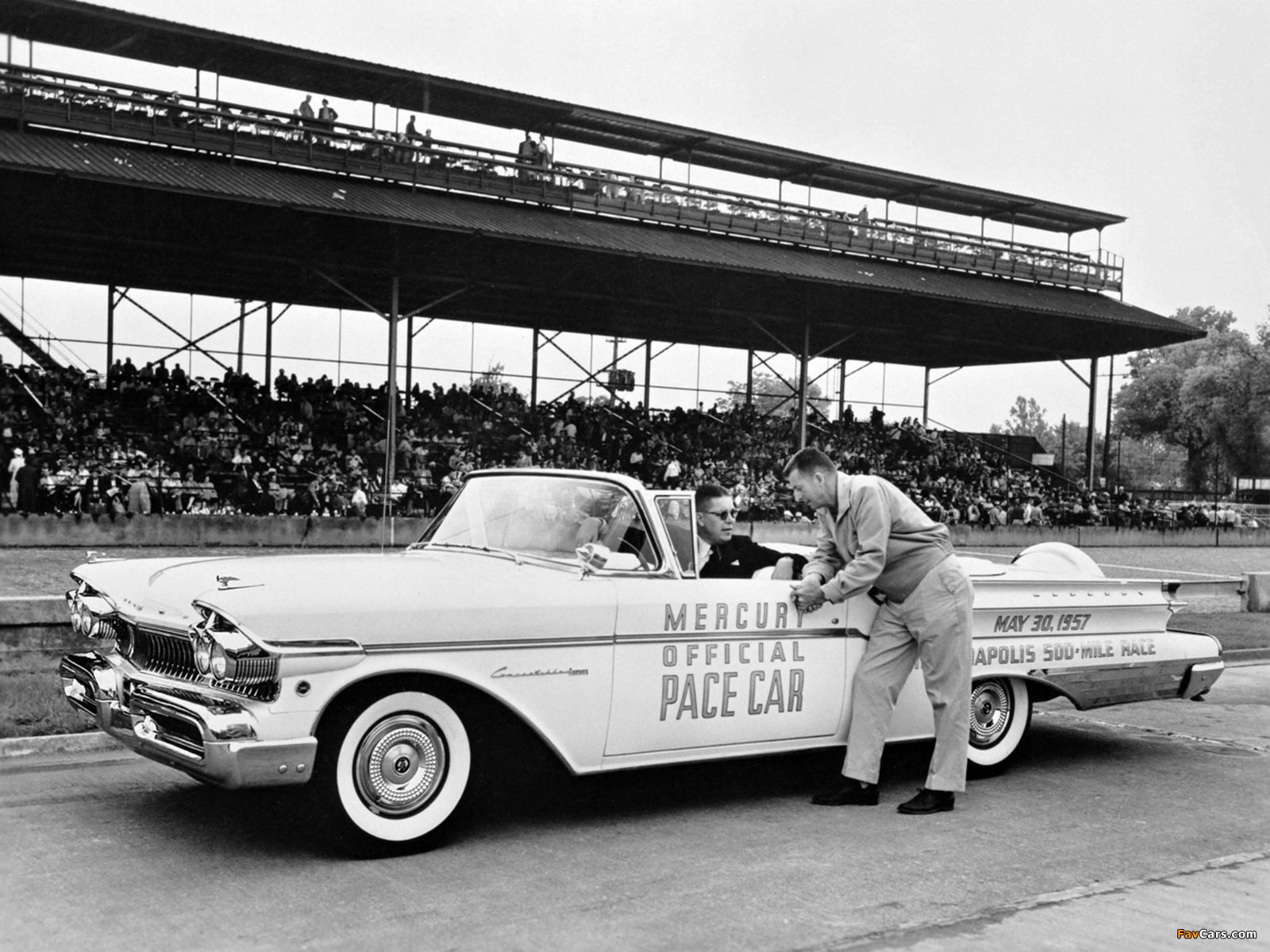 Pictures of Mercury Turnpike Cruiser Convertible Indy 500 Pace Car (76S) 1957 (1600 x 1200)