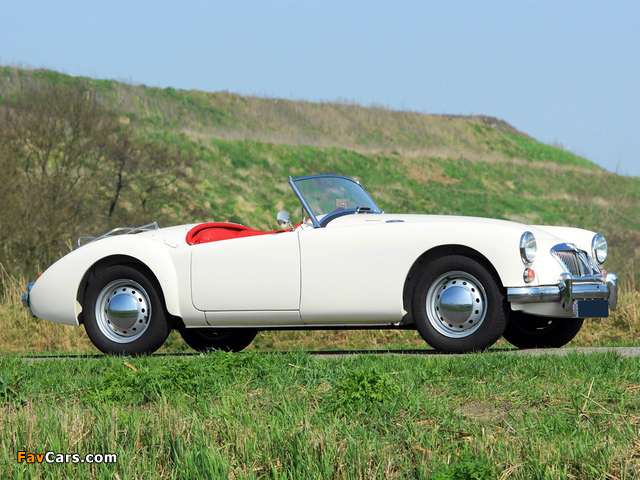 MGA 1600 (MkII) 1960–62 pictures (640 x 480)