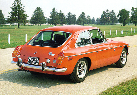Images of MGB GT US-spec 1974–75