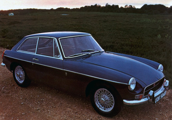 MGB GT 1970–72 pictures