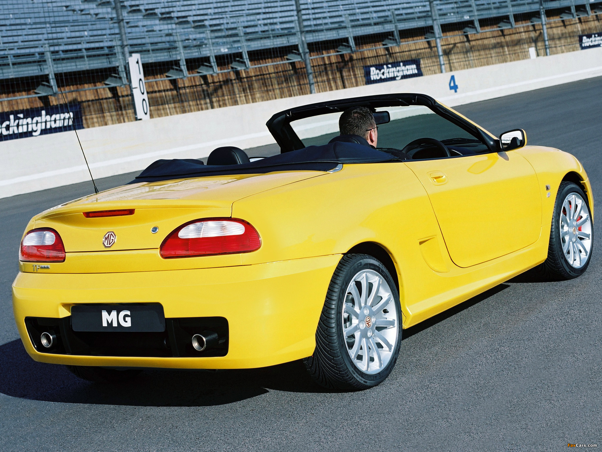 Photos of MG TF 160 2002–05 (2048 x 1536)