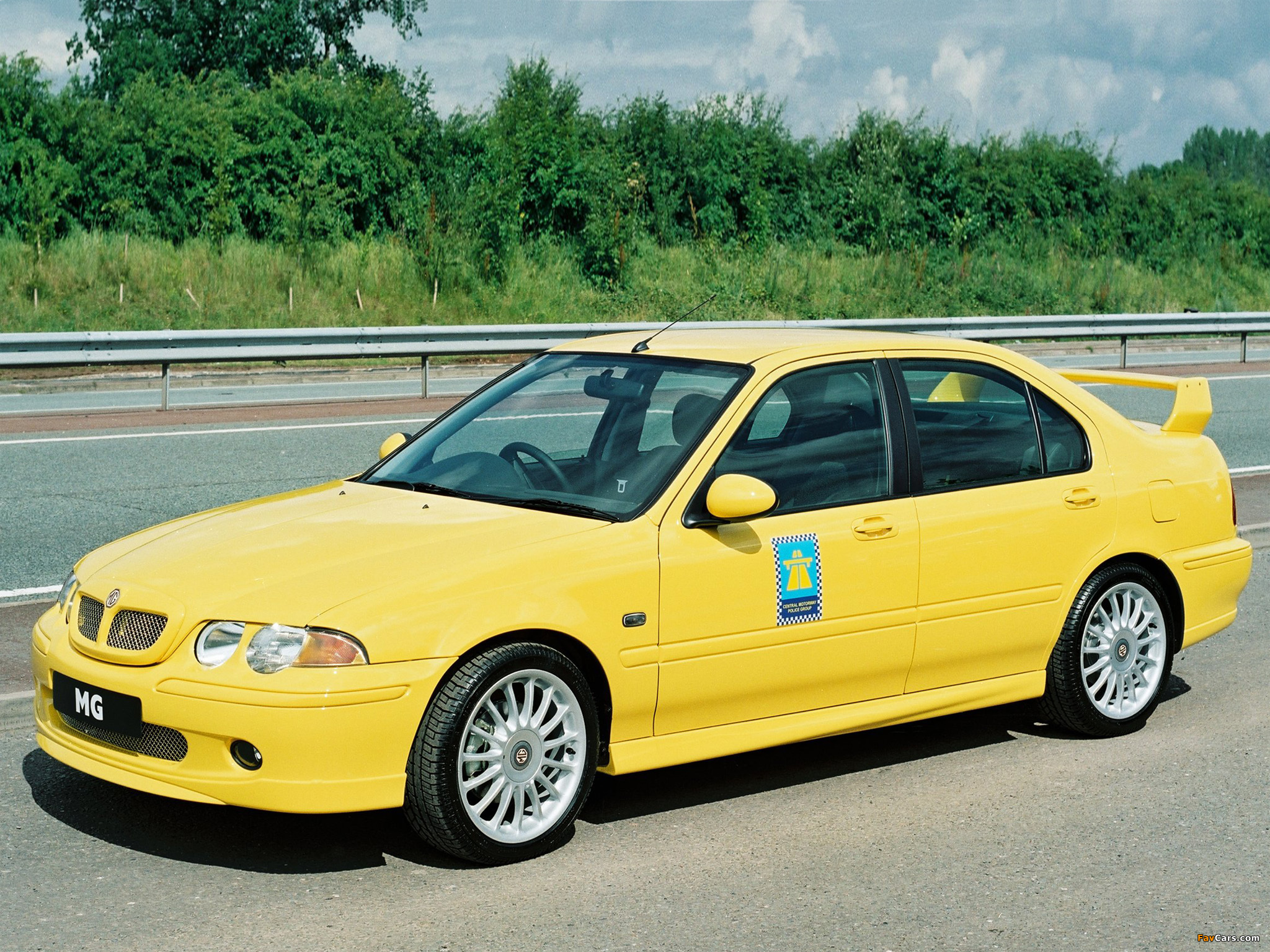 MG ZS Police 2001–04 photos (2048 x 1536)