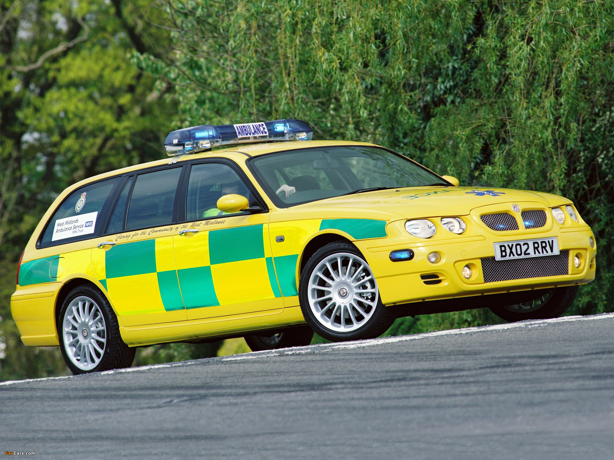 MG ZT-T Ambulance 2001–03 images (2048 x 1536)