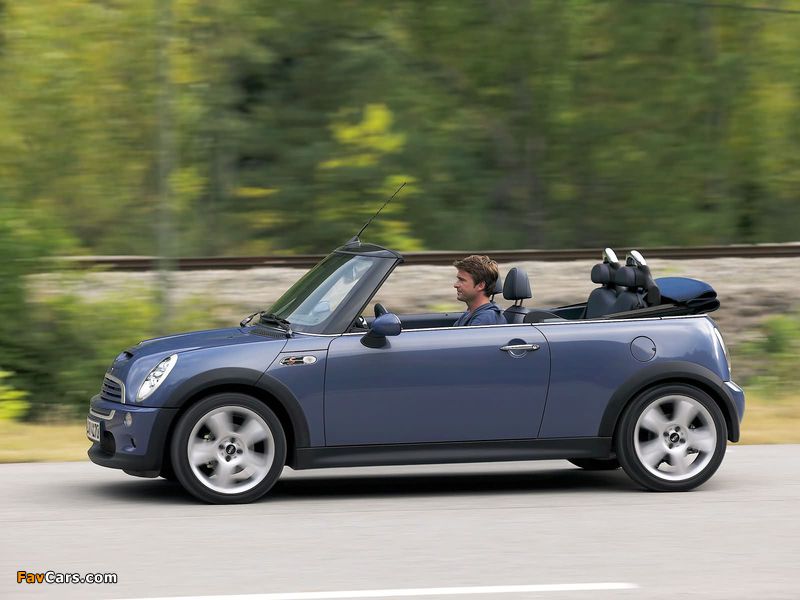 Mini Cooper S Cabrio (R52) 2004–08 photos (800 x 600)