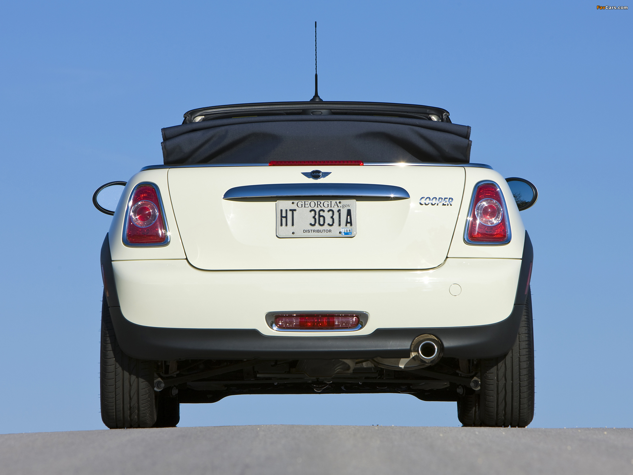 Mini Cooper Cabrio US-spec (R57) 2010 images (2048 x 1536)