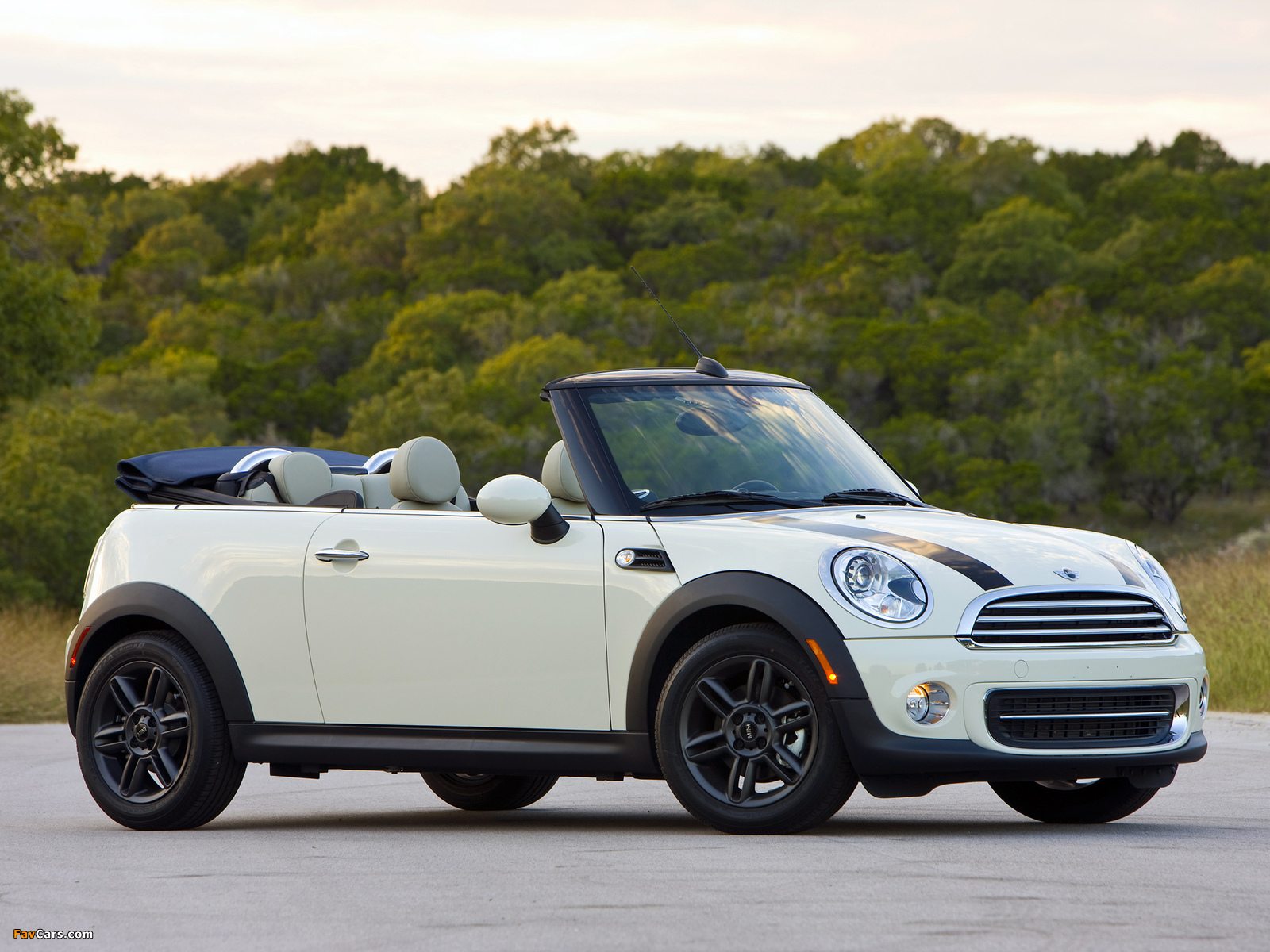 Pictures of Mini Cooper Cabrio US-spec (R57) 2010 (1600 x 1200)