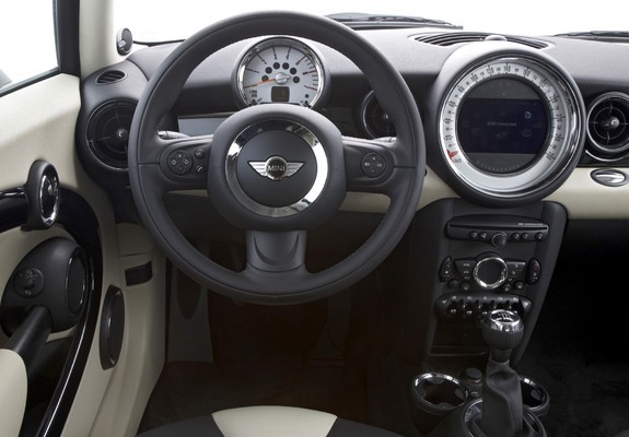 Images of MINI Cooper D Clubman (R55) 2010