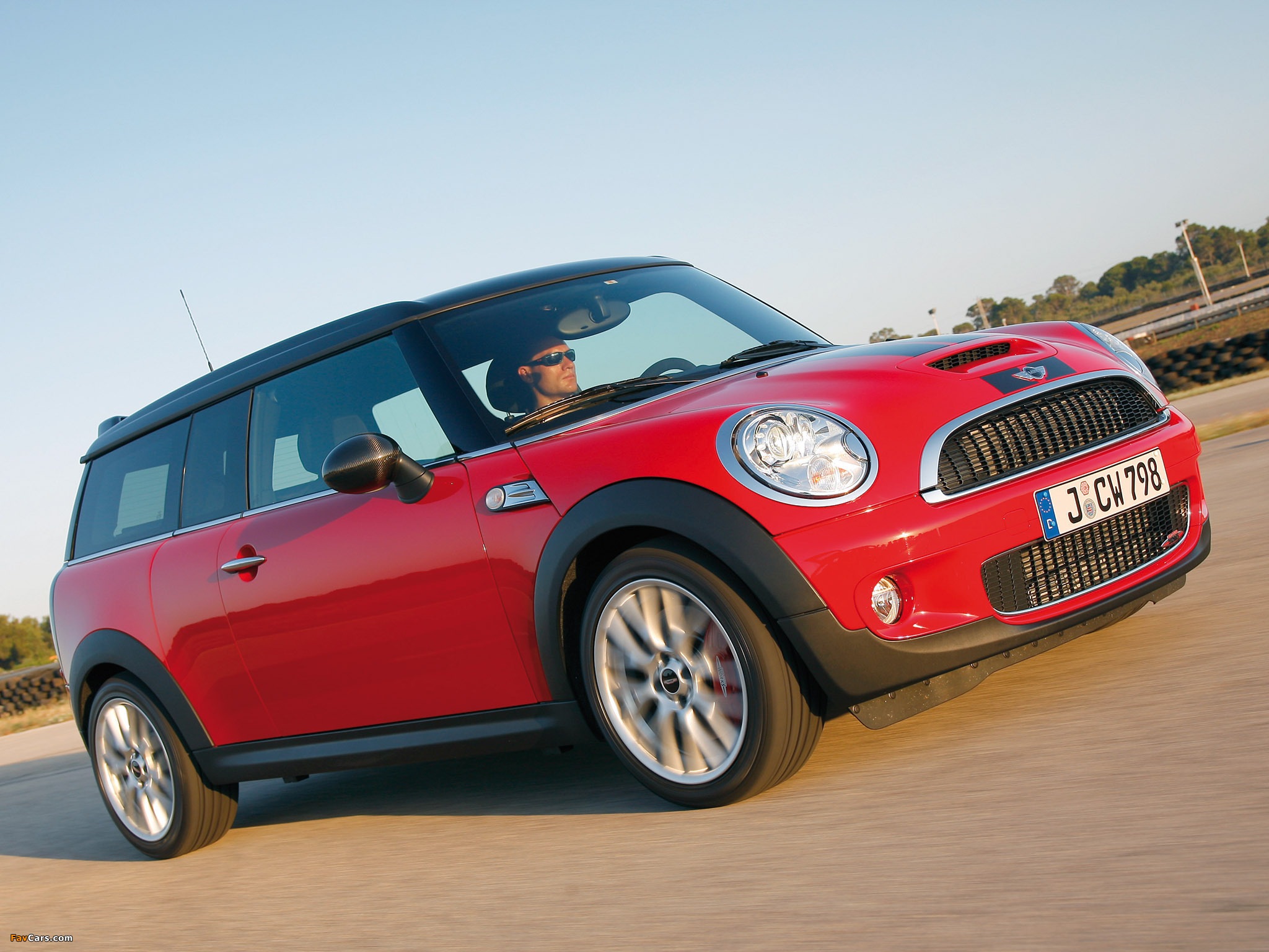 MINI John Cooper Works Clubman (R55) 2008–10 images (2048 x 1536)