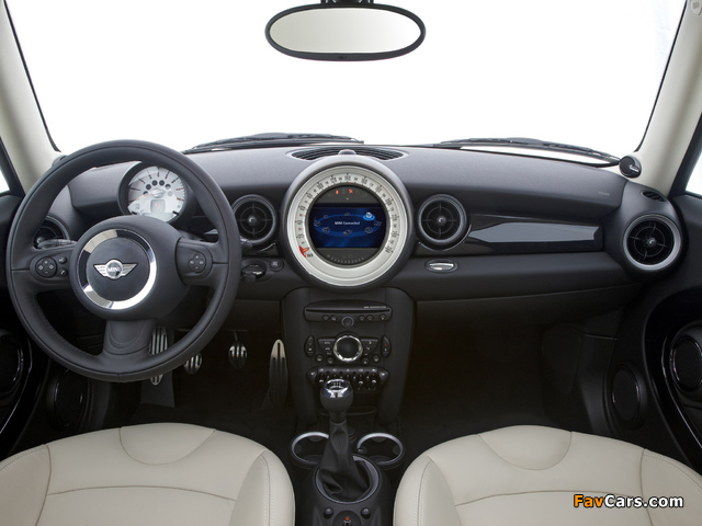 MINI Cooper S Clubman (R55) 2010 images (640 x 480)
