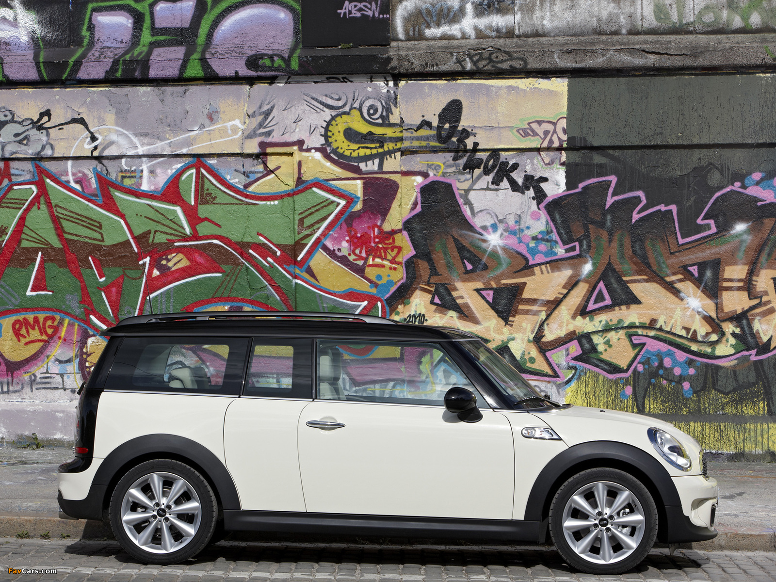 MINI Cooper S Clubman (R55) 2010 pictures (1600 x 1200)