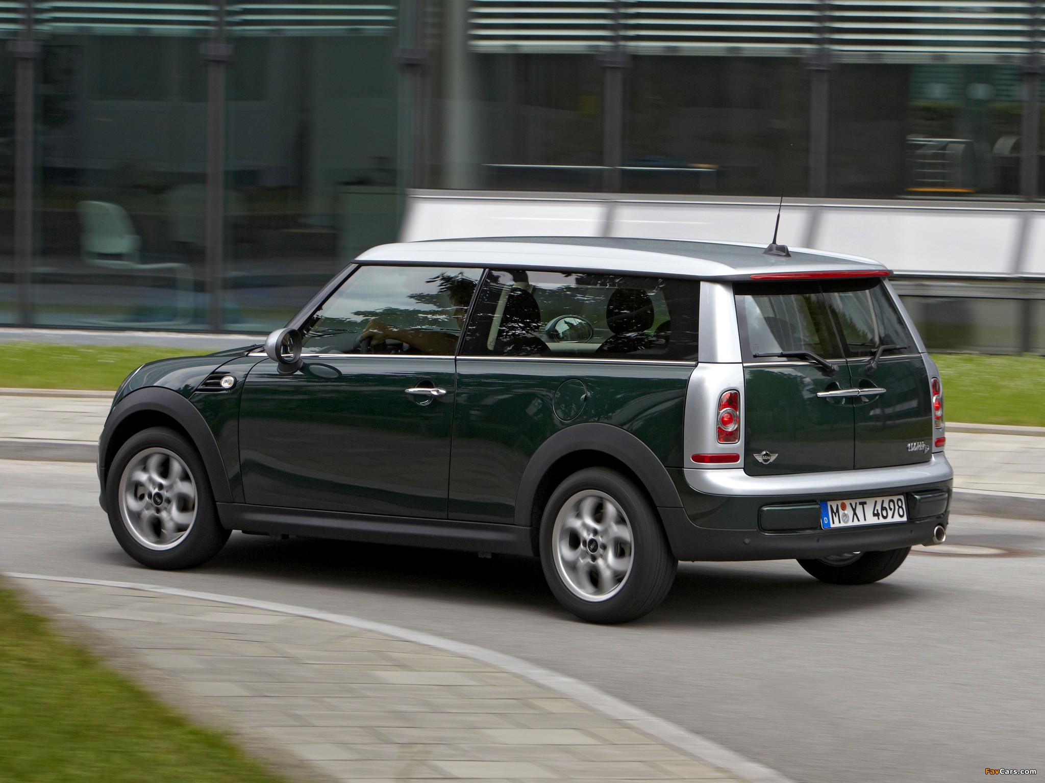 Pictures of MINI Cooper D Clubman (R55) 2010 (2048 x 1536)
