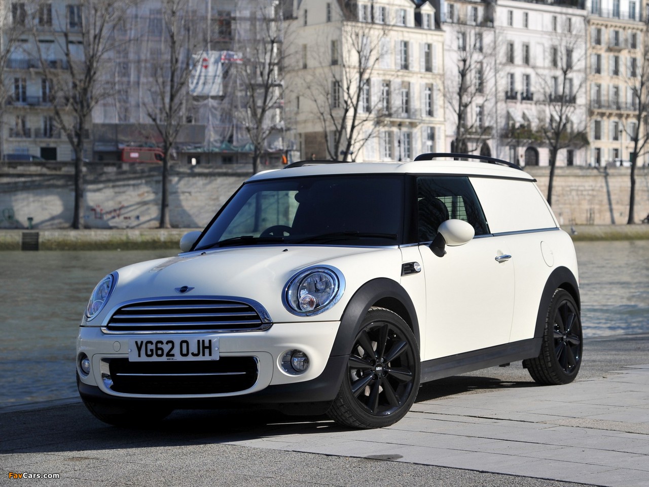 Images of MINI Cooper D Clubvan UK-spec (R55) 2012 (1280 x 960)