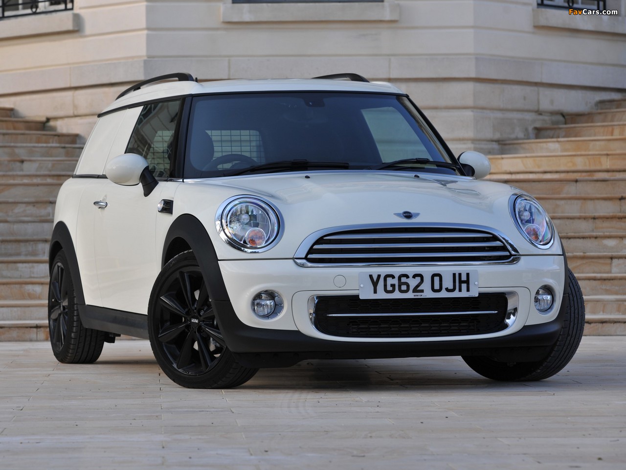 Images of MINI Cooper D Clubvan UK-spec (R55) 2012 (1280 x 960)