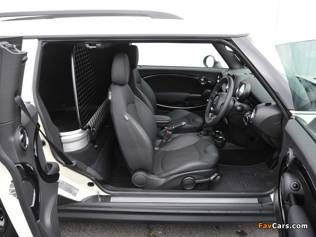 MINI Cooper D Clubvan UK-spec (R55) 2012 images (640 x 480)