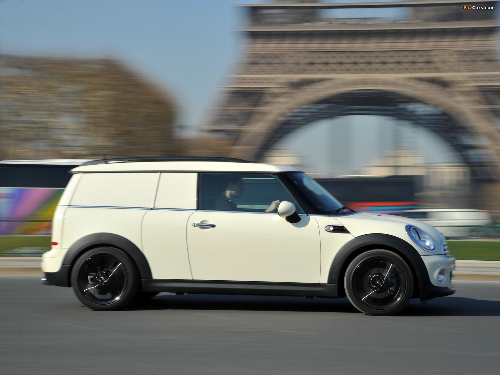 MINI Cooper D Clubvan UK-spec (R55) 2012 wallpapers (1600 x 1200)