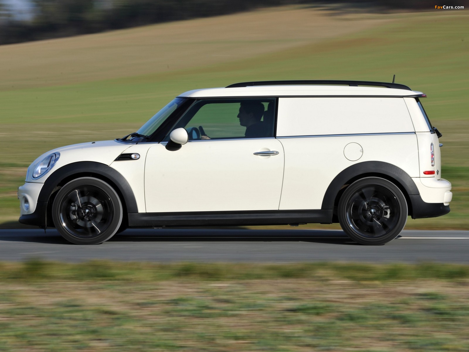 Photos of MINI Cooper D Clubvan UK-spec (R55) 2012 (1600 x 1200)