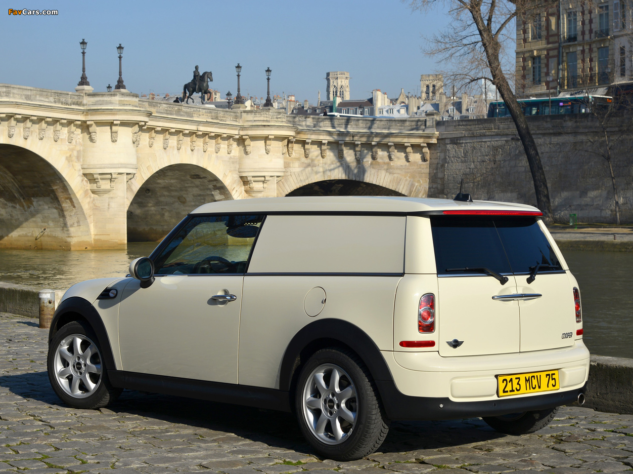 MINI Cooper Clubvan (R55) 2012 wallpapers (1280 x 960)