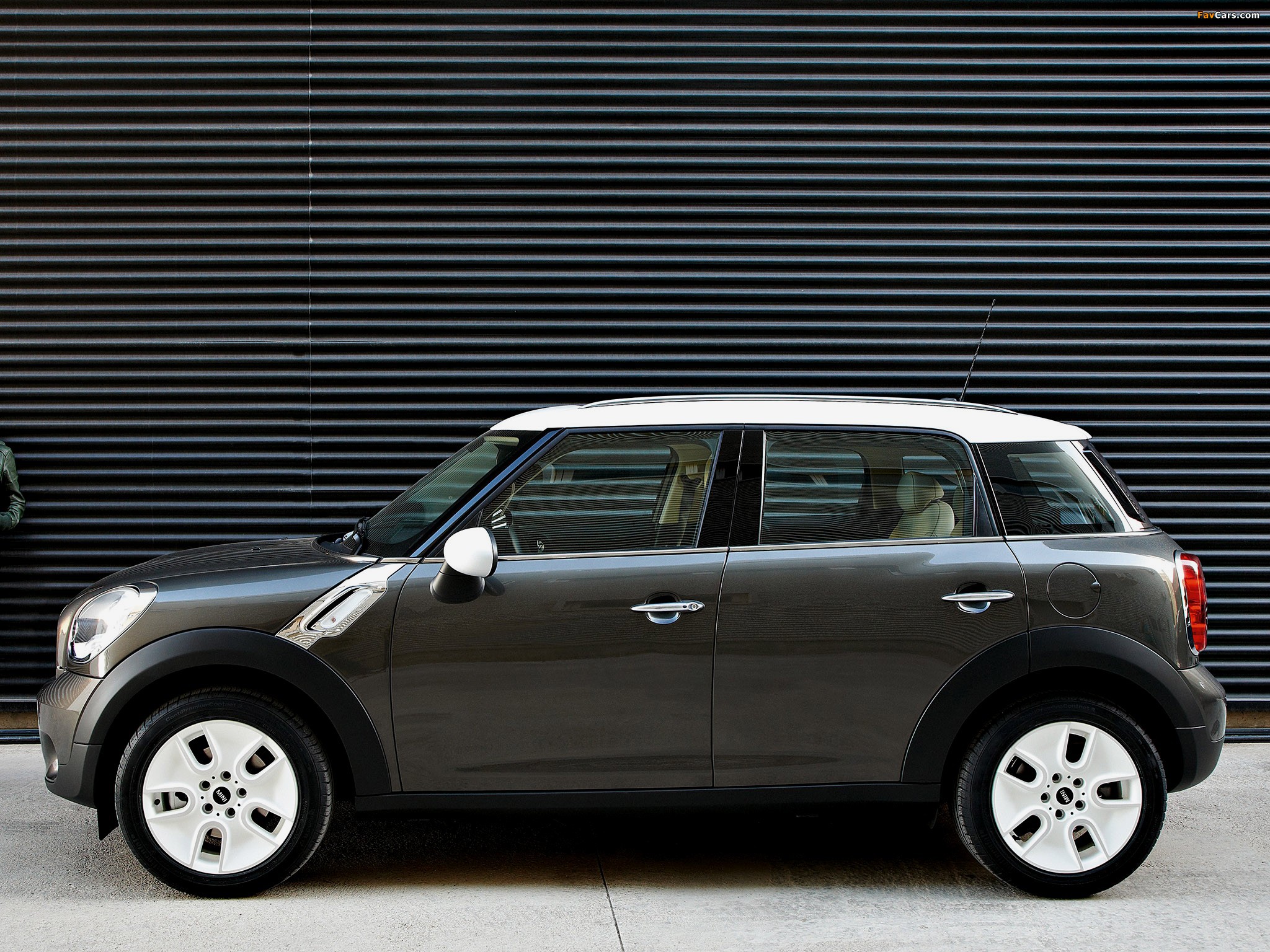 Images of Mini Cooper Countryman (R60) 2010–13 (2048 x 1536)