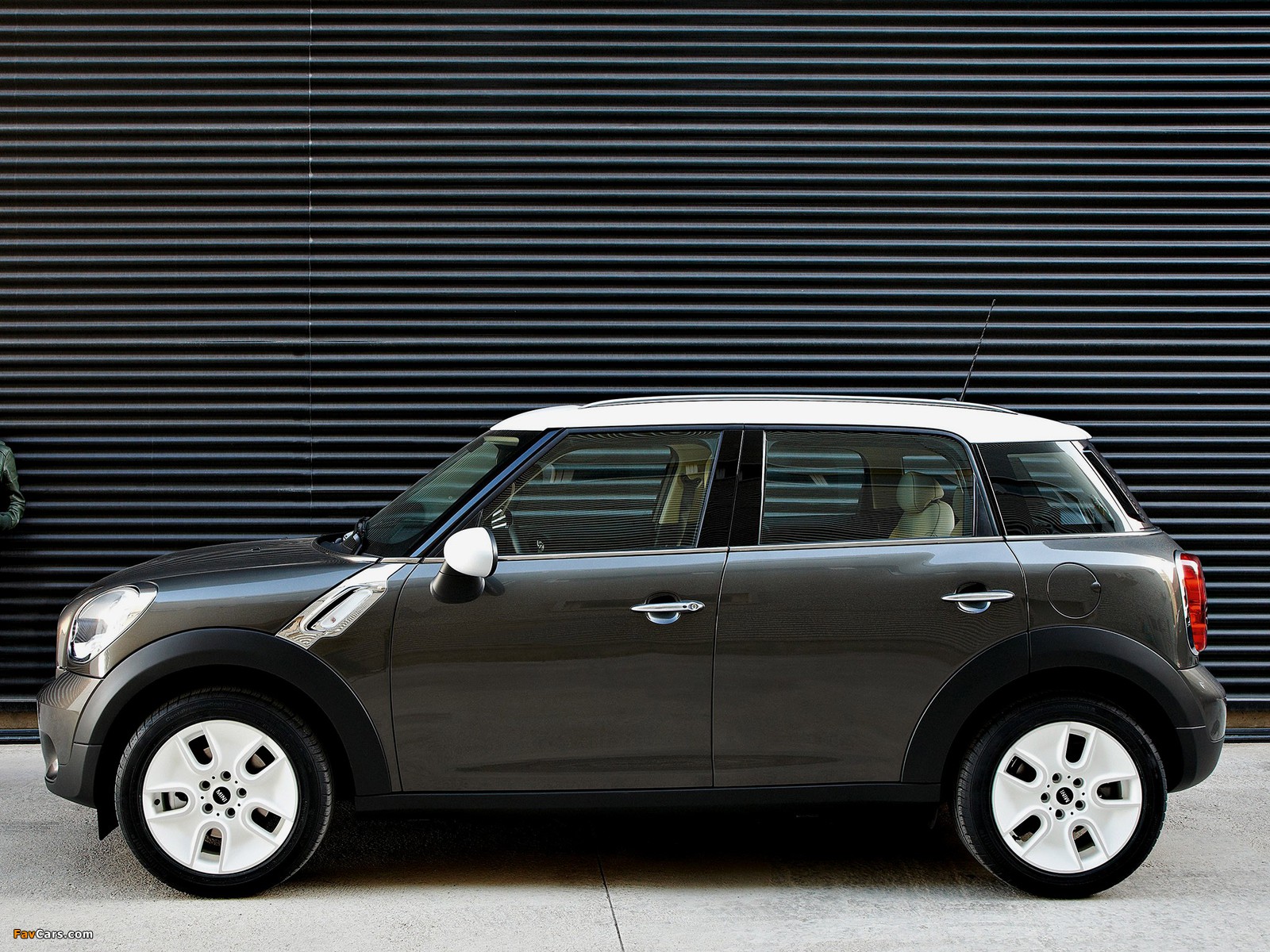 Images of Mini Cooper Countryman (R60) 2010–13 (1600 x 1200)