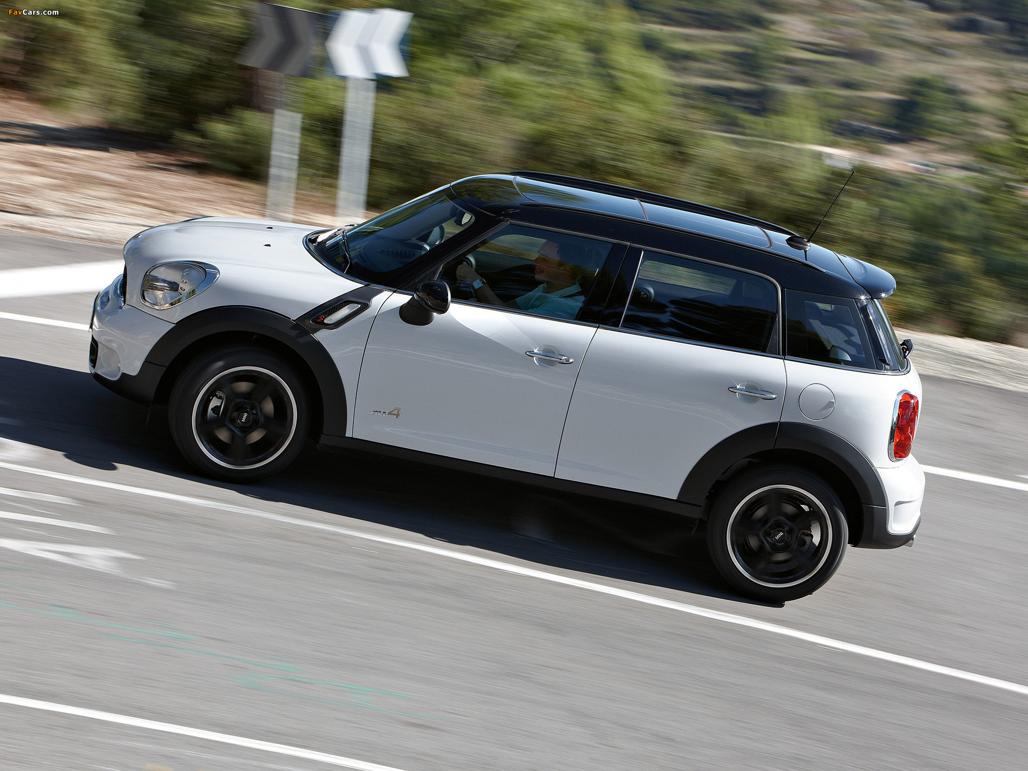 Mini Cooper S Countryman All4 (R60) 2010–13 photos (2048 x 1536)