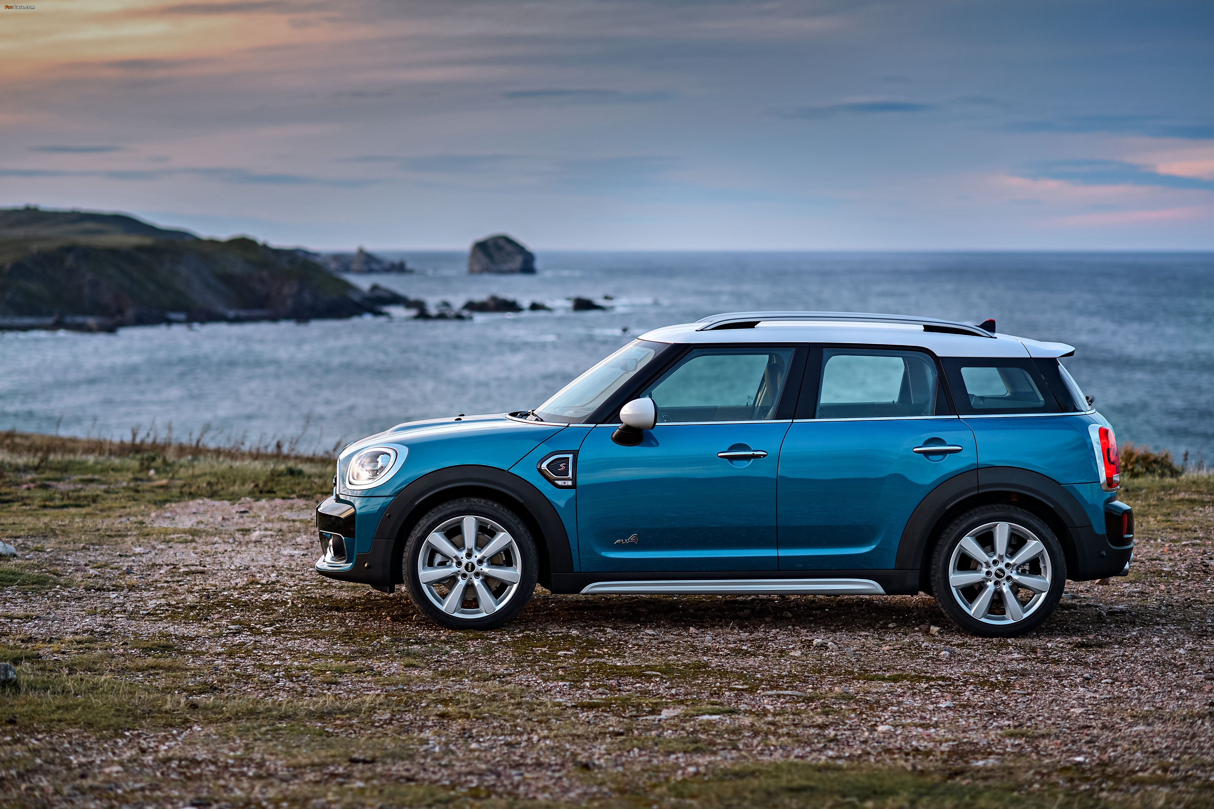 MINI Cooper S Countryman ALL4 Exterior Optic Pack (F60) 2017 wallpapers (4096 x 2731)