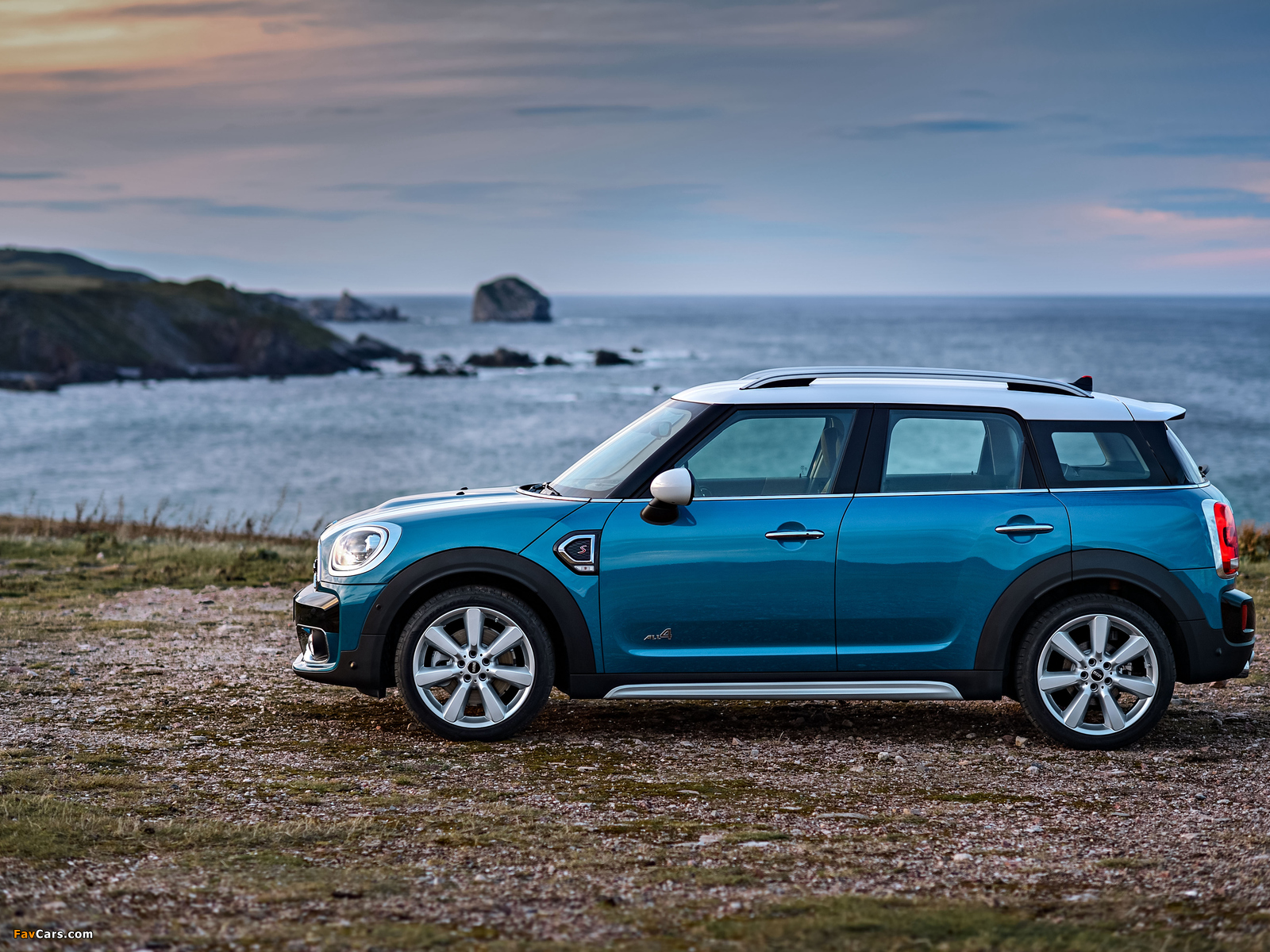 MINI Cooper S Countryman ALL4 Exterior Optic Pack (F60) 2017 wallpapers (1600 x 1200)