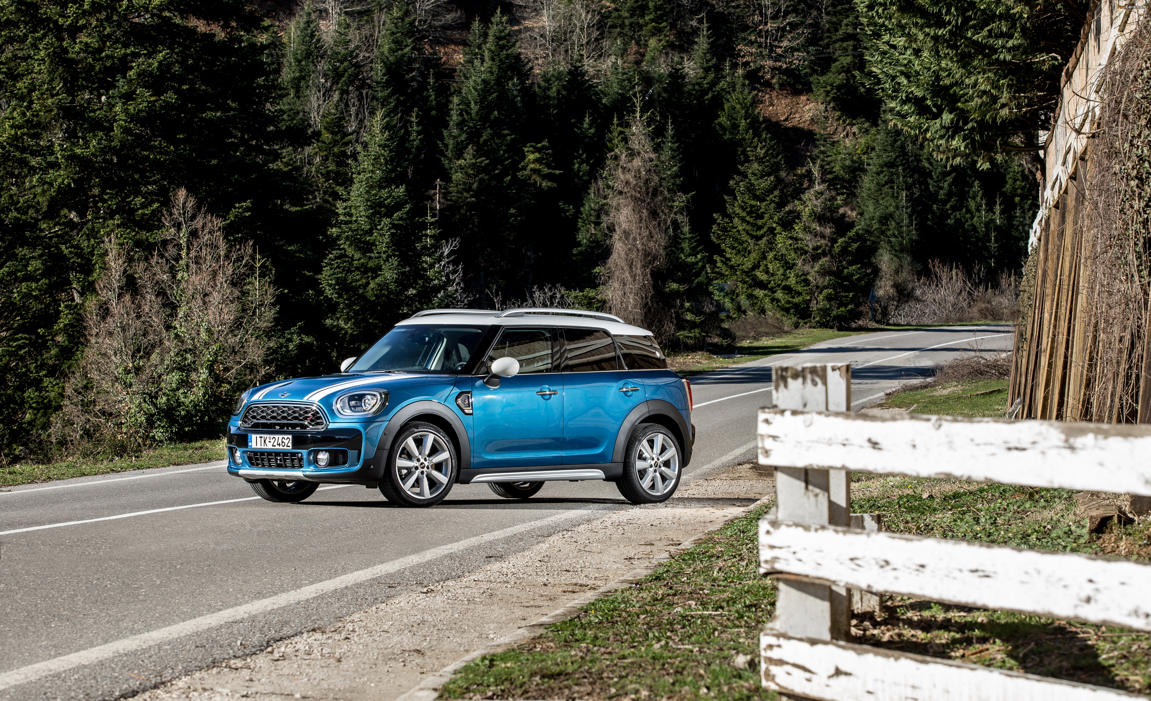 MINI Cooper S Countryman ALL4 Exterior Optic Pack (F60) 2017 wallpapers (4010 x 2444)