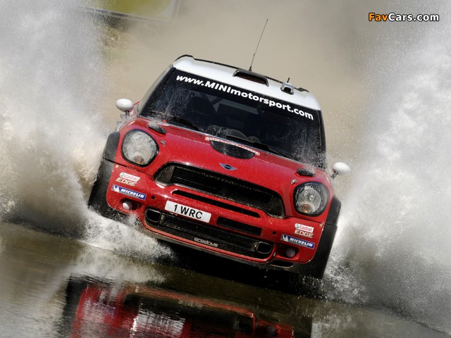 Photos of Mini John Cooper Works Countryman WRC (R60) 2011–12 (640 x 480)