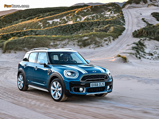 Pictures of MINI Cooper S Countryman ALL4 Exterior Optic Pack (F60) 2017 (640 x 480)