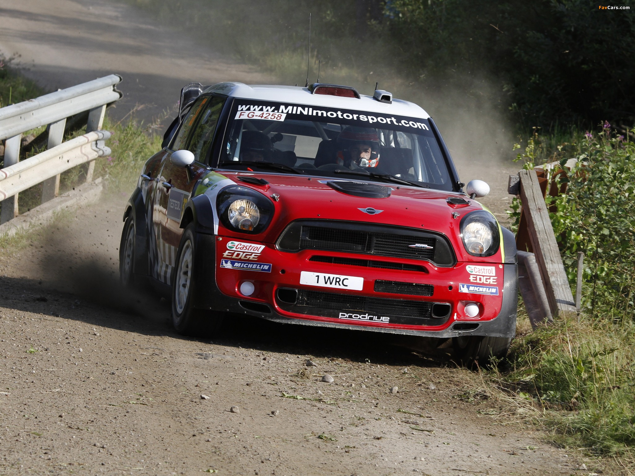 Mini John Cooper Works Countryman WRC (R60) 2011–12 wallpapers (2048 x 1536)