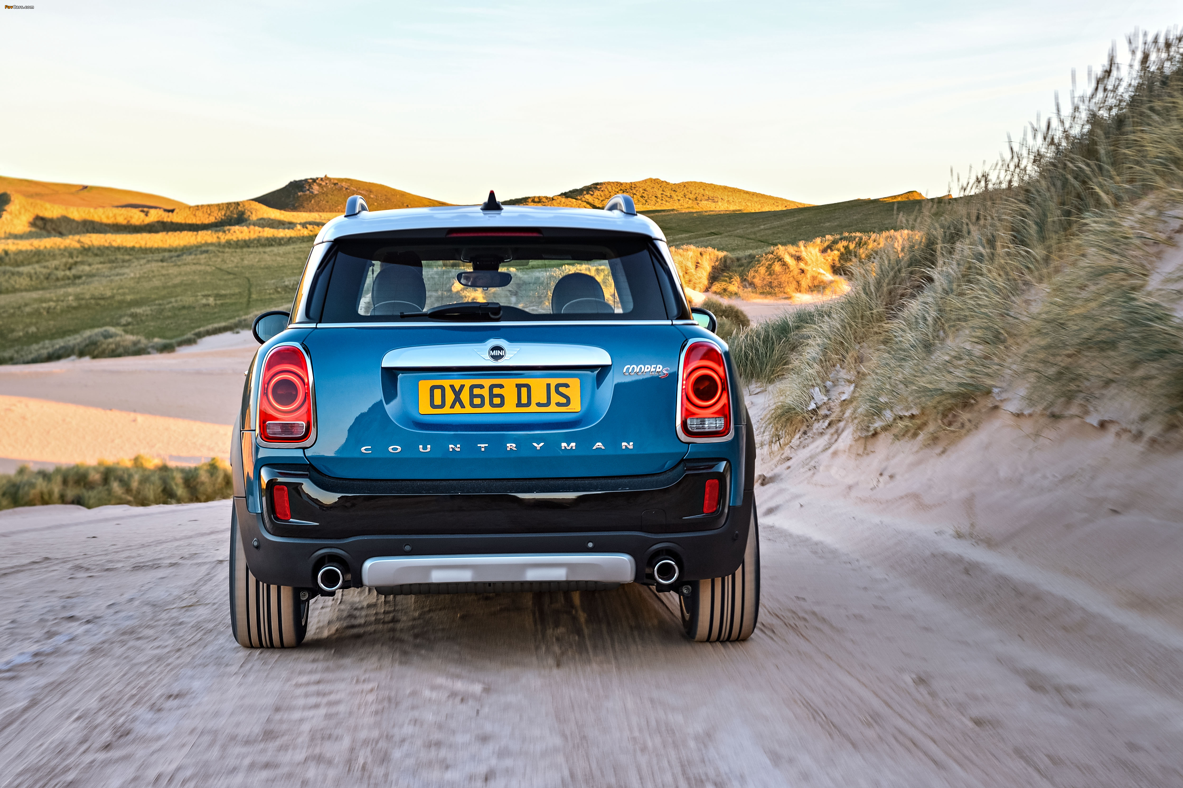 MINI Cooper S Countryman ALL4 Exterior Optic Pack (F60) 2017 wallpapers (4096 x 2731)