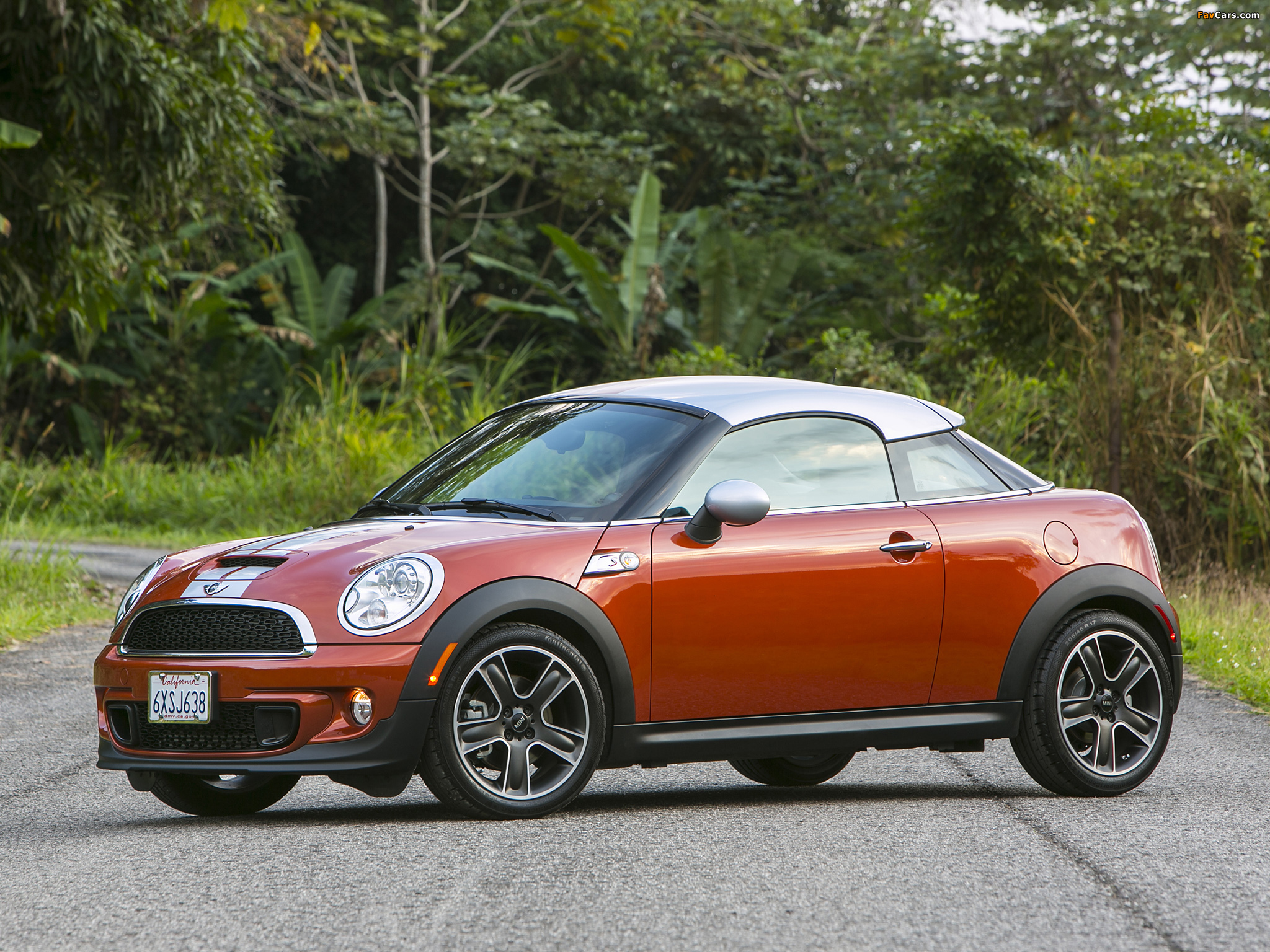 MINI Cooper S Coupe US-spec (R58) 2011 images (2048 x 1536)