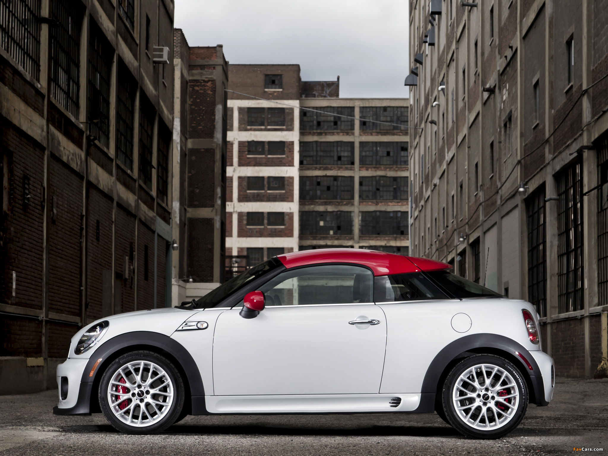 MINI John Cooper Works Coupe US-spec (R58) 2011 wallpapers (2048 x 1536)