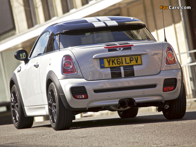 Pictures of MINI John Cooper Works Coupe UK-spec (R58) 2011 (640 x 480)