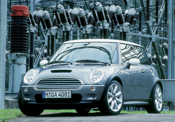 Images of Mini Cooper S (R53) 2001–04