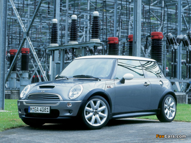 Images of Mini Cooper S (R53) 2001–04 (640 x 480)