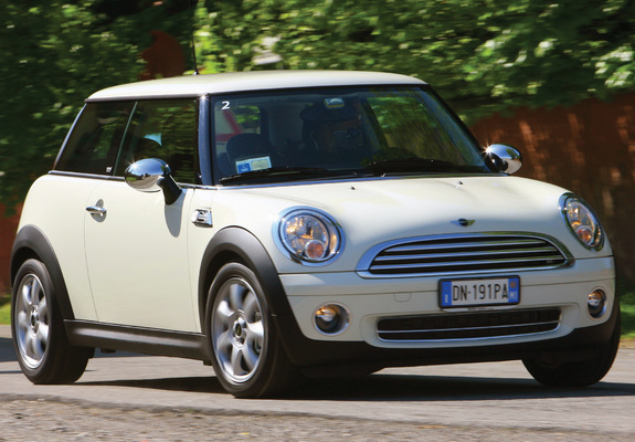 Images of Mini Cooper Abbey Road (R56) 2008