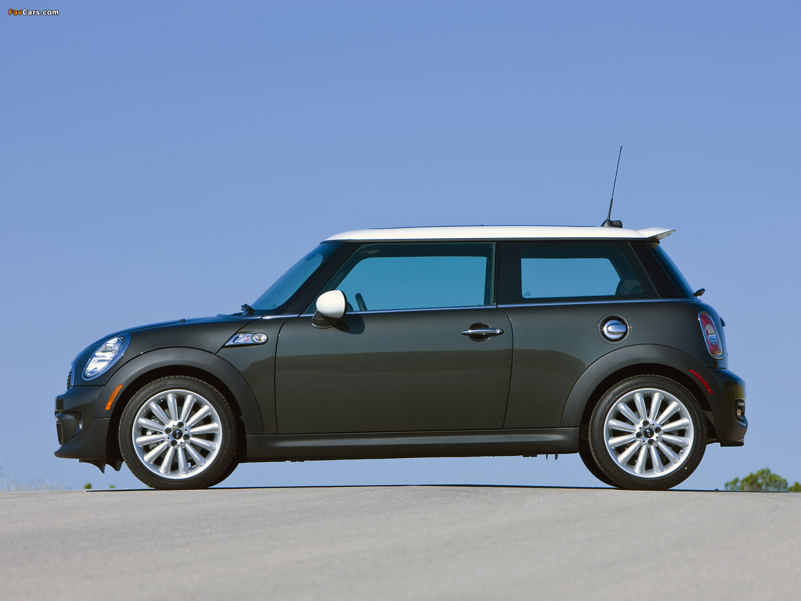 Images of Mini Cooper S US-spec (R56) 2010–14 (1600 x 1200)