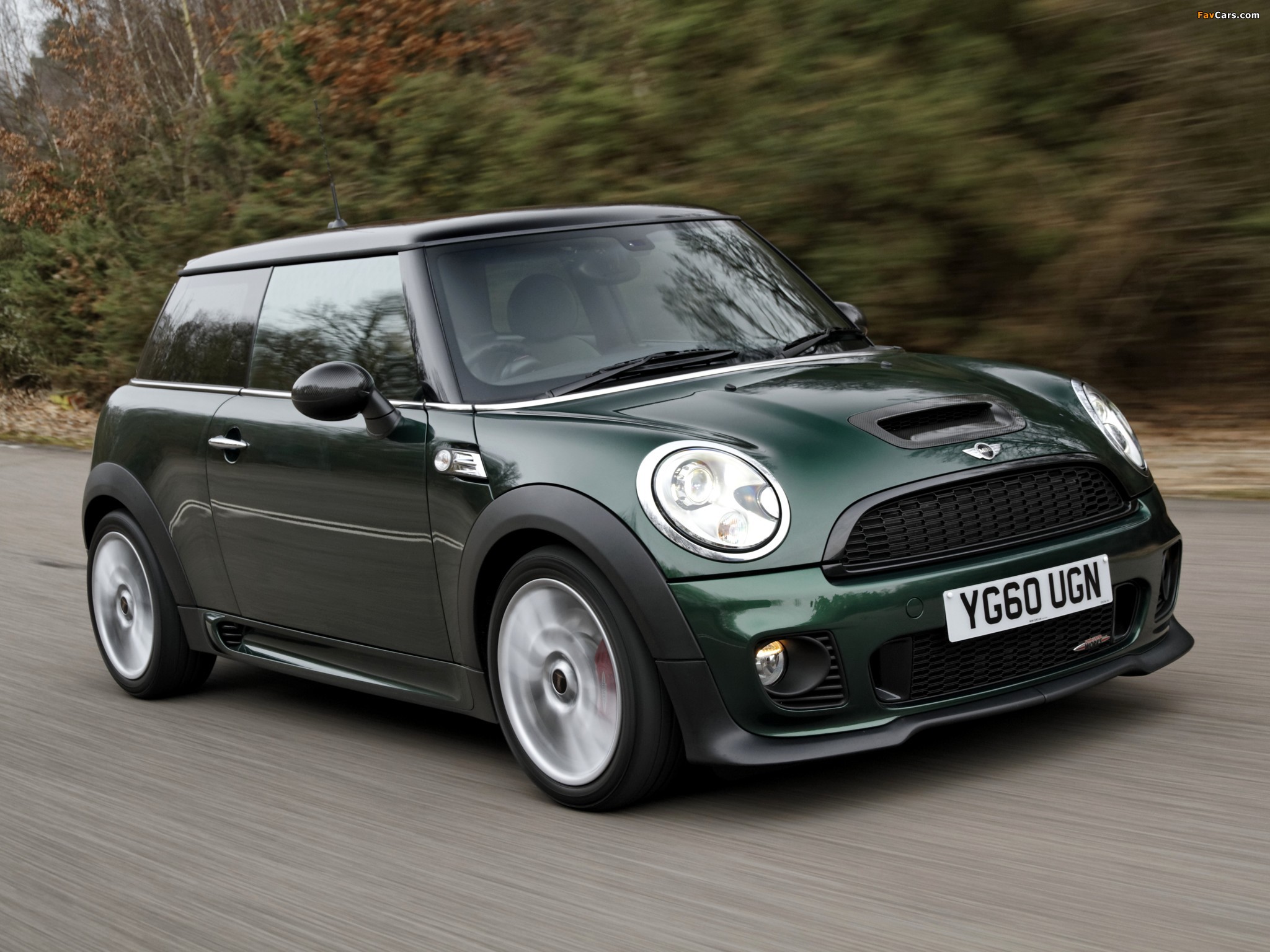 Images of Mini John Cooper Works UK-spec (R56) 2010–14 (2048 x 1536)