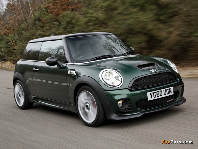 Images of Mini John Cooper Works UK-spec (R56) 2010–14 (640 x 480)