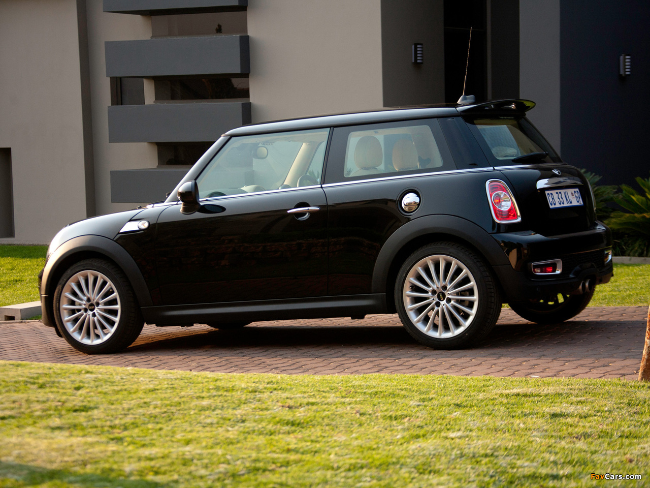 Images of Mini Cooper S Inspired by Goodwood ZA-spec (R56) 2012 (1280 x 960)