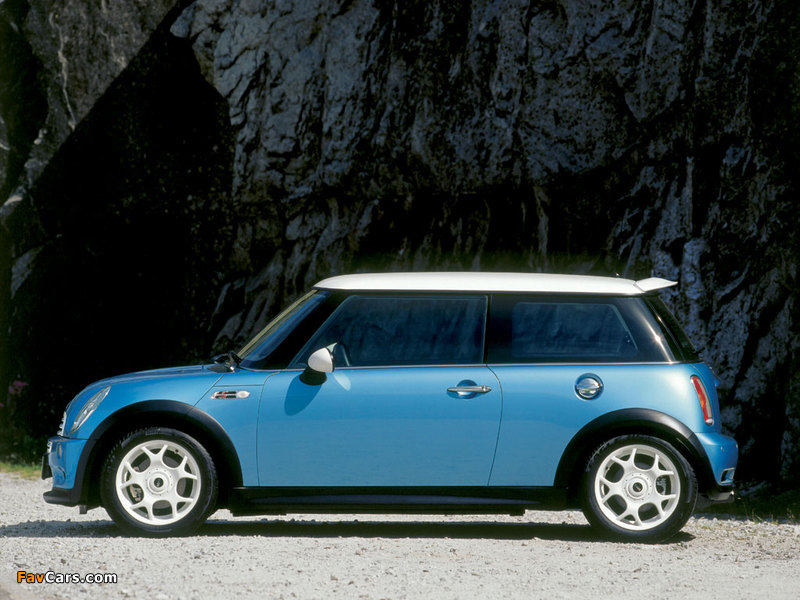 Mini Cooper S (R53) 2001–04 photos (800 x 600)