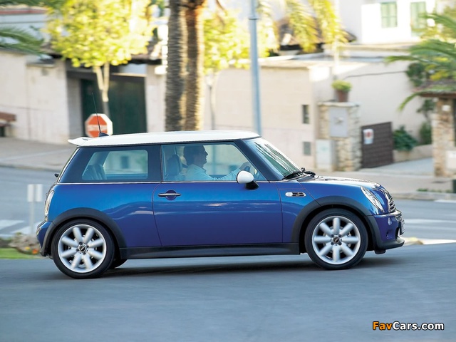 Mini Cooper S (R53) 2004–06 images (640 x 480)