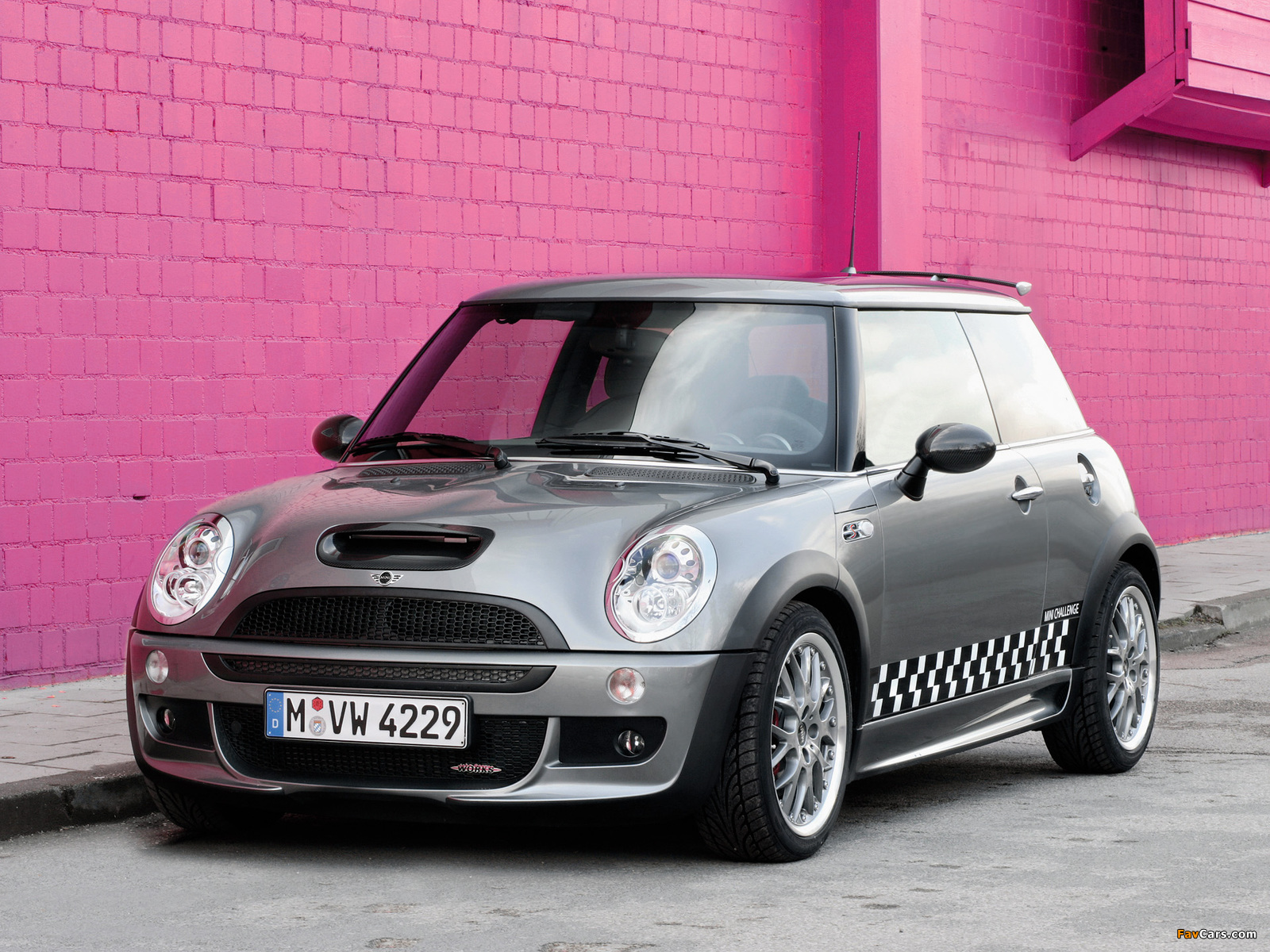 Mini Cooper S Challenge Special Edition (R53) 2005 photos (1600 x 1200)