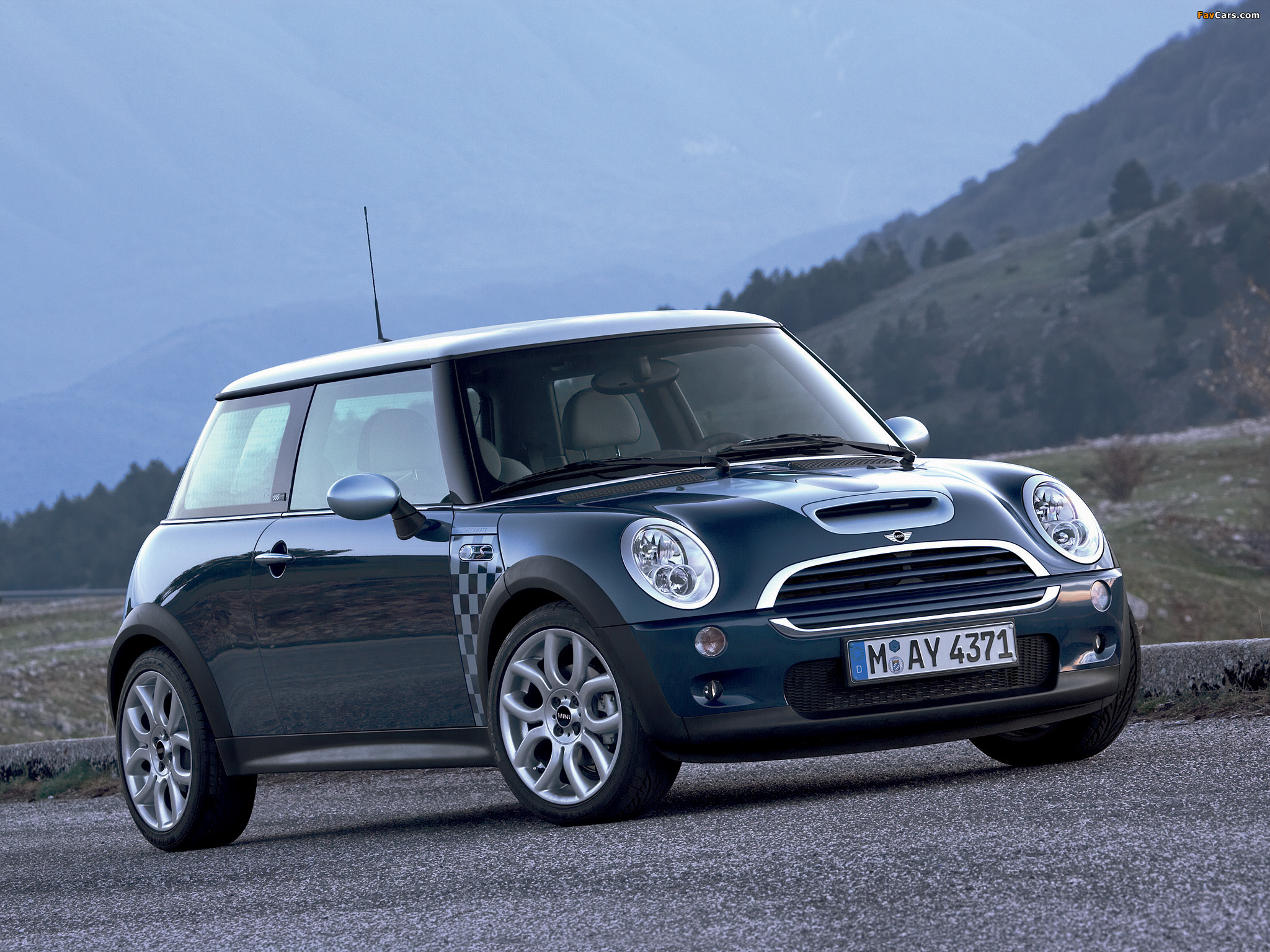 Mini Cooper S Checkmate (R53) 2005 pictures (2048 x 1536)