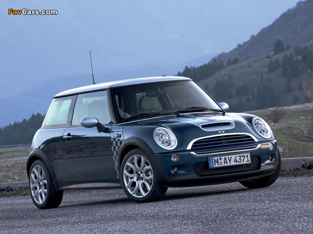 Mini Cooper S Checkmate (R53) 2005 pictures (640 x 480)