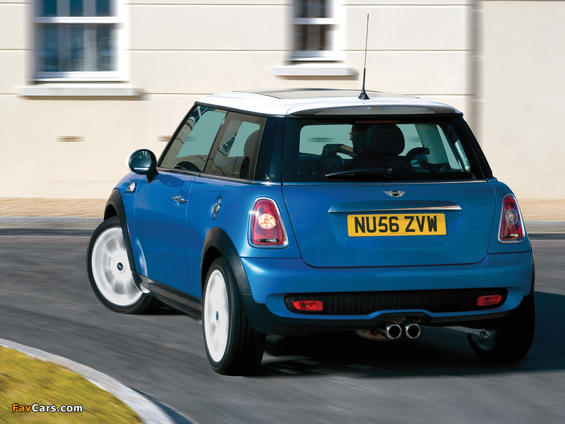 Mini Cooper S UK-spec (R56) 2006–10 images (800 x 600)