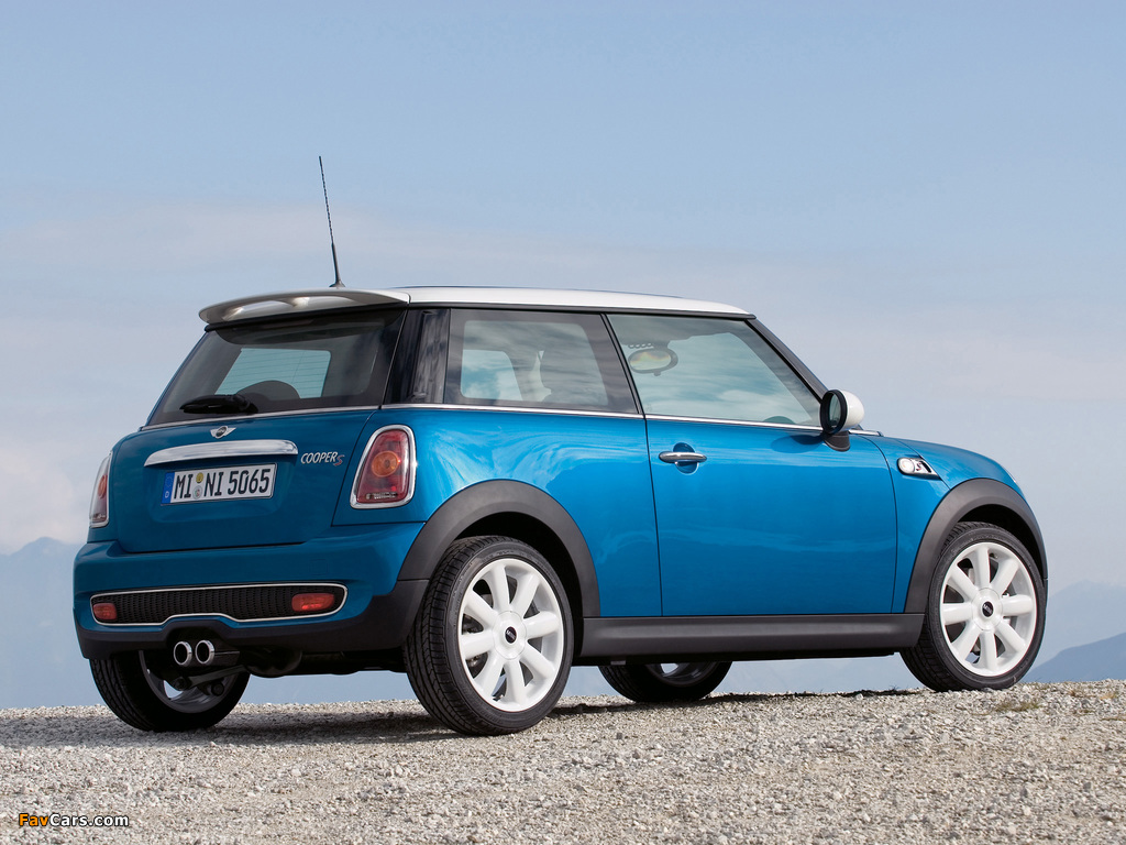 Mini Cooper S (R56) 2006–10 images (1024 x 768)