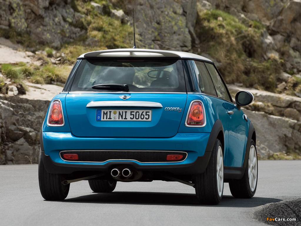 Mini Cooper S (R56) 2006–10 photos (1024 x 768)