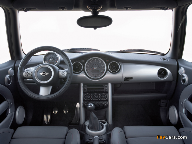 Mini Cooper S John Cooper Works GP (R53) 2006 photos (640 x 480)